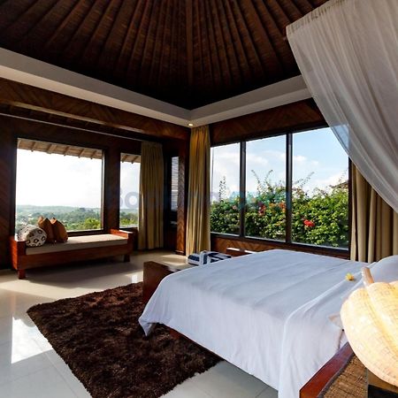 Airis Luxury Villas And Spa อูลูวาตู ห้อง รูปภาพ
