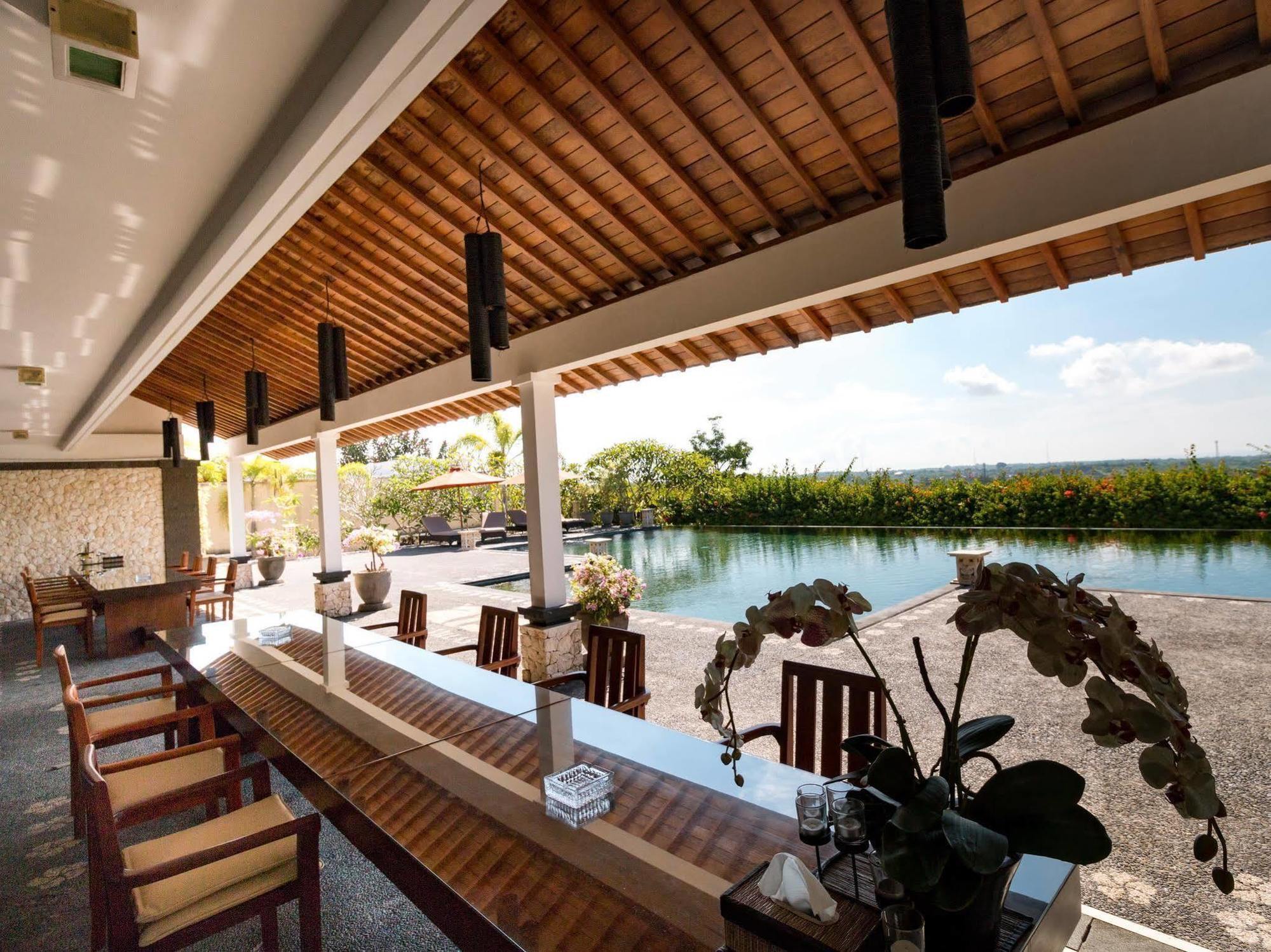 Airis Luxury Villas And Spa อูลูวาตู ภายนอก รูปภาพ